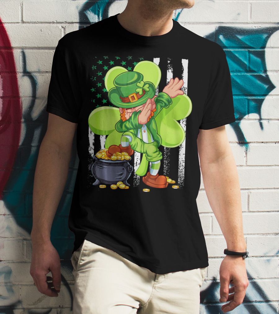 Leprechaun Dabbing With Pot Of Gold And Shamrock T-Shirt