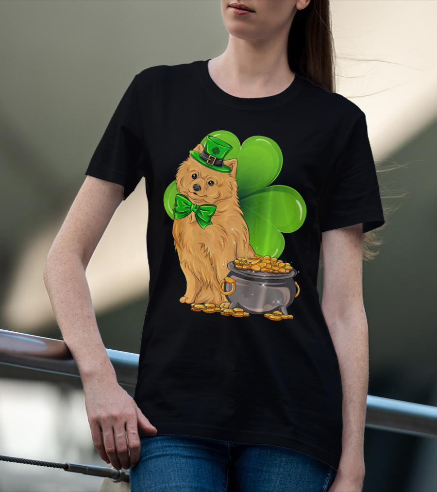 Pomeranian St Patricks Day Leprechaun Dog With Pot Of Gold And Clover T-Shirt