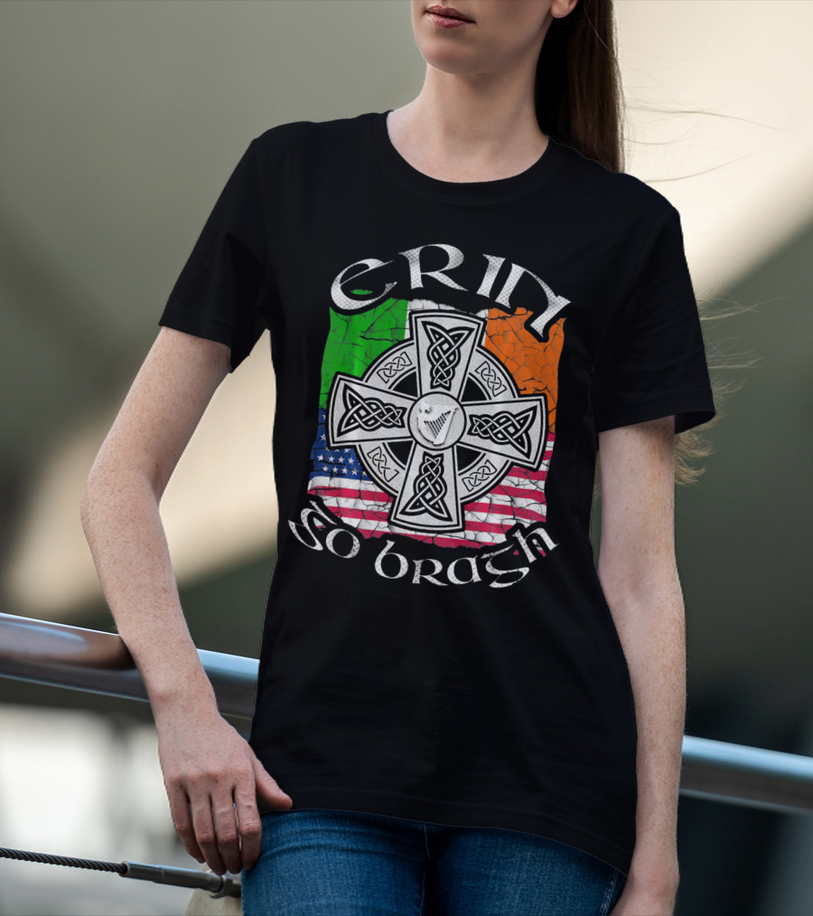 Erin Go Bragh Celtic Cross Irish US Flag St. Patrick's Day T-Shirt