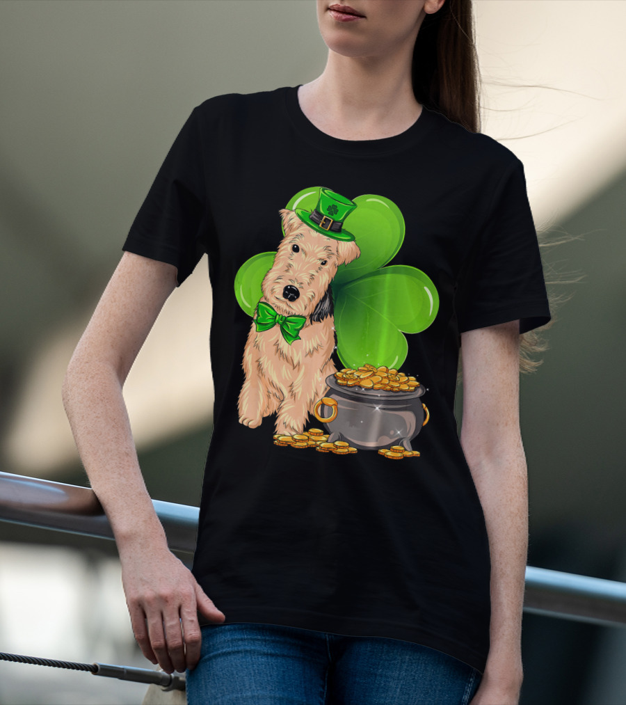 Lakeland Terrier St Patricks Day Leprechaun Hat Shamrock Pot Of Gold T-Shirt