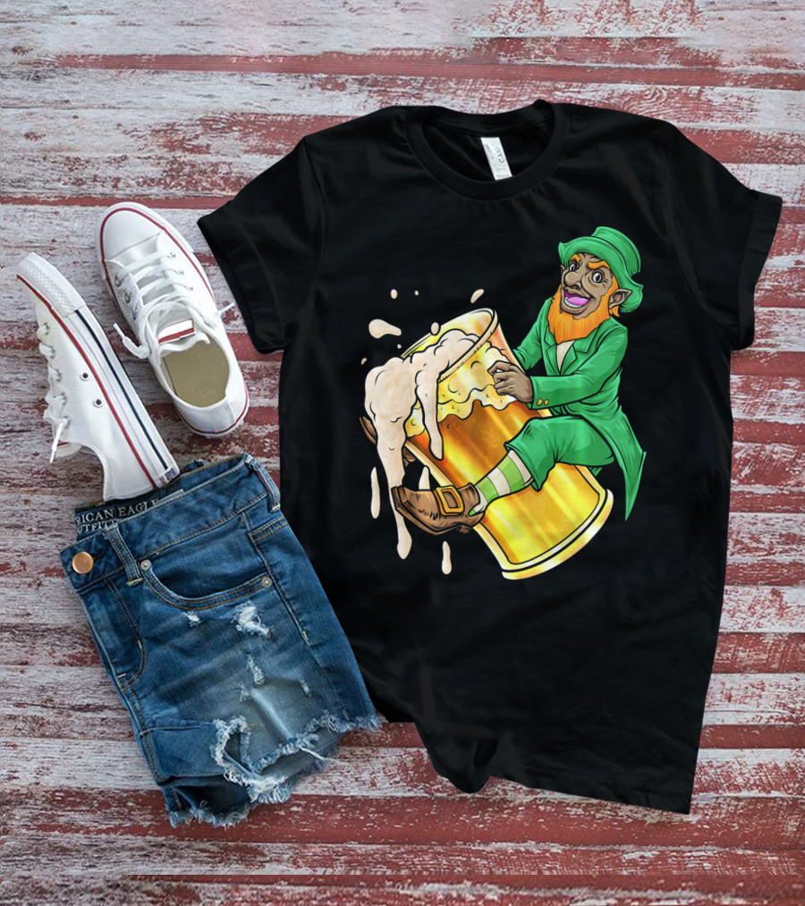 Black Leprechaun Beer African Amer T-Shirt