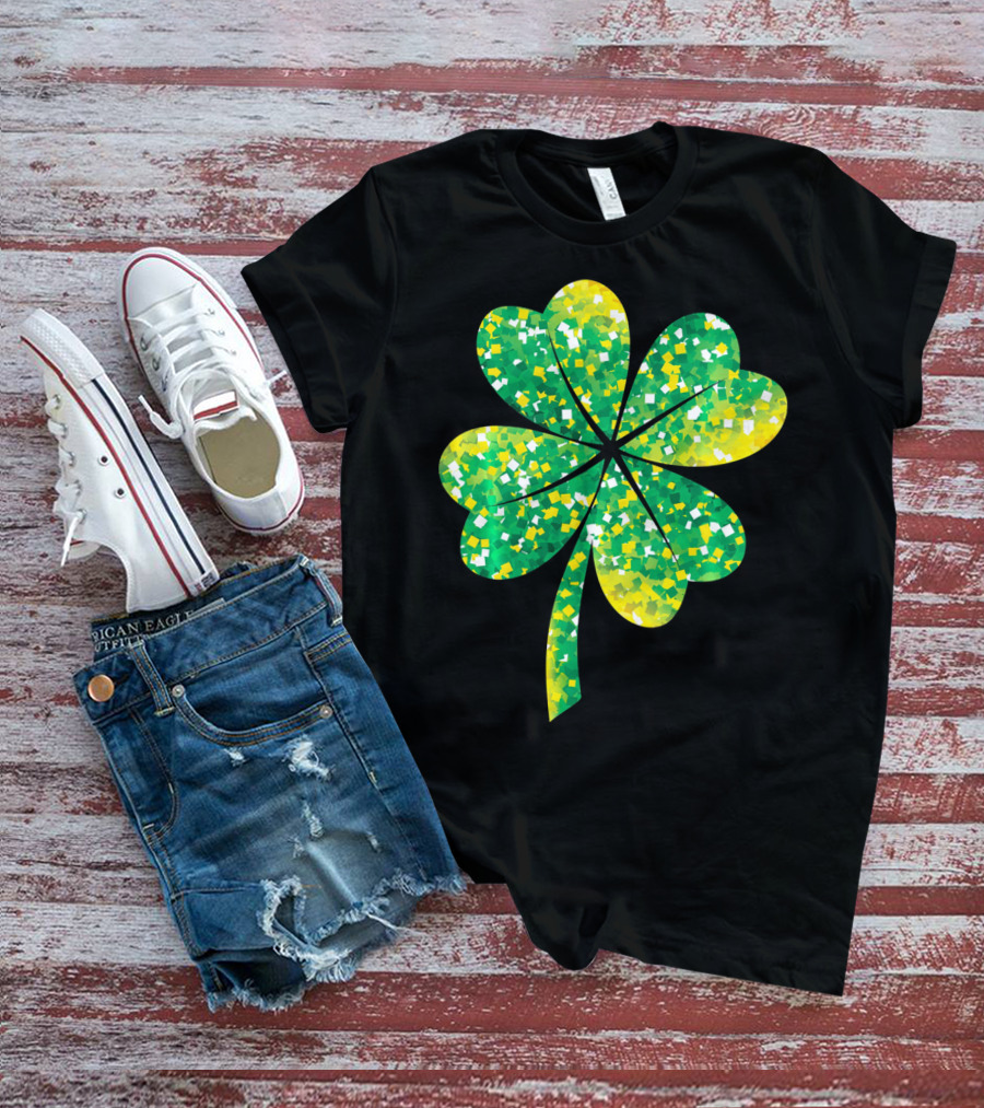 St Patricks Day Green Shamrock 4 Leaf Pattern College T-Shirt