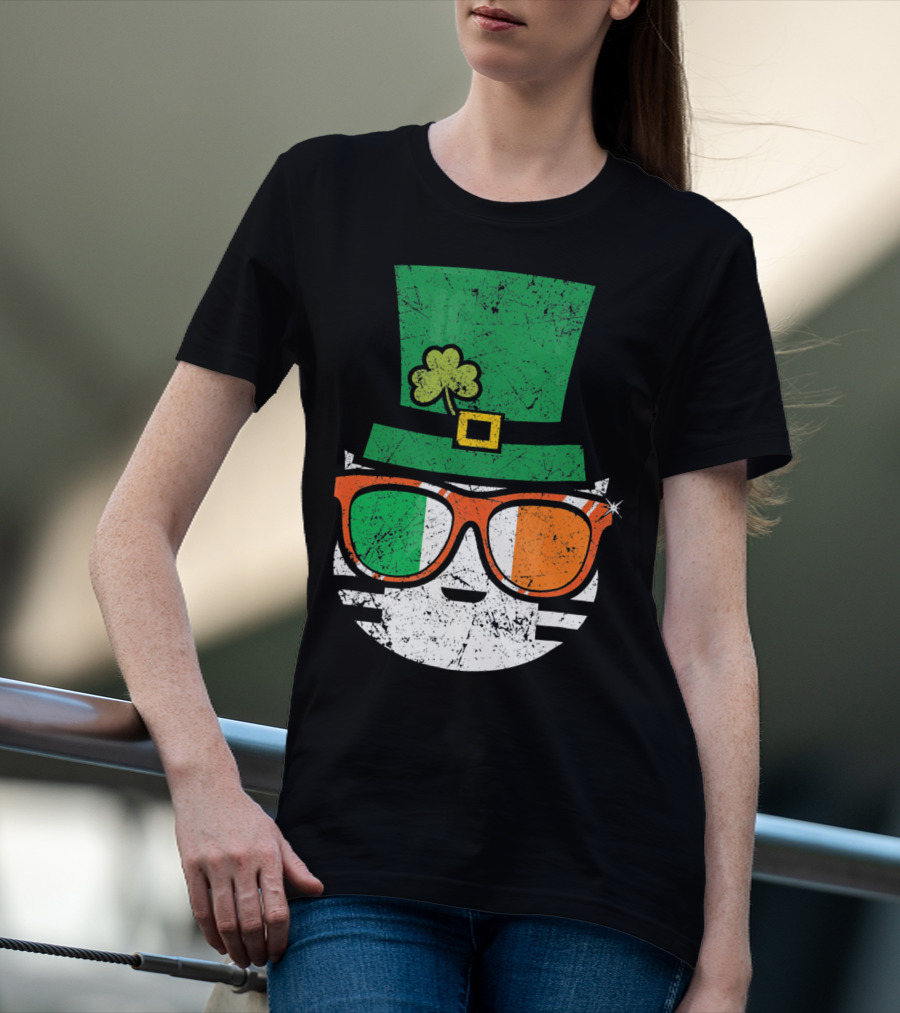 St Patricks Day Irish Cat With Shamrock Hat And Flag Sunglasses T-Shirt