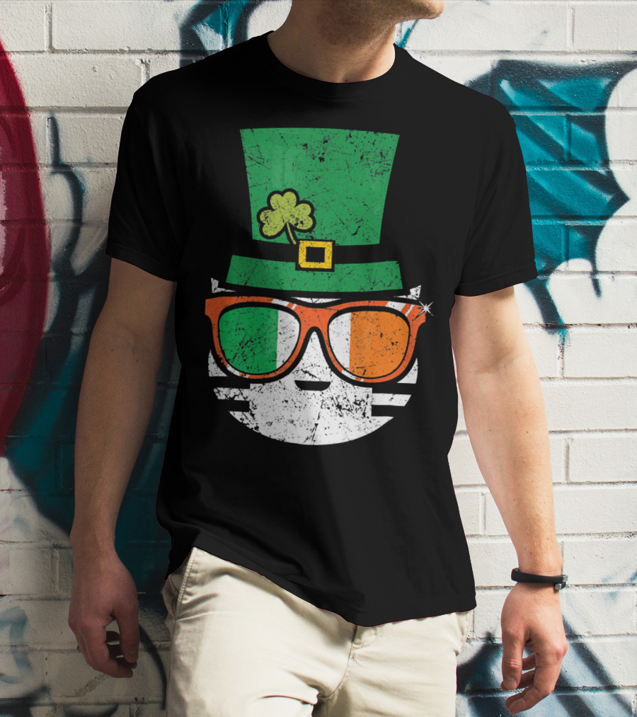 St Patricks Day Irish Cat With Shamrock Hat And Flag Sunglasses T-Shirt