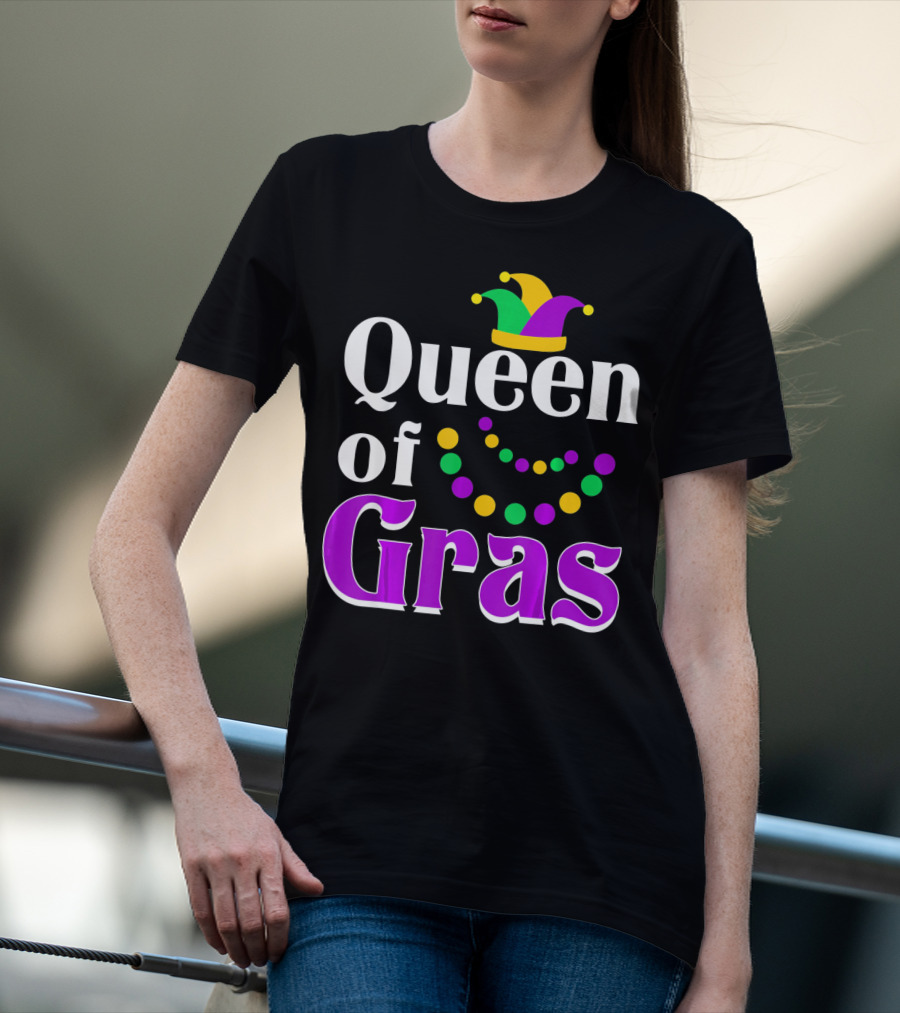 Queen Of Gras Funny Mardi Gras Beads And Jester Hat T-Shirt