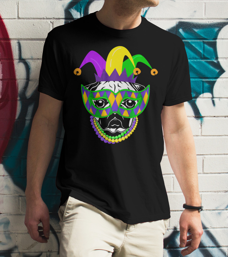 Mardi Gras Jester Pug Mask Beads Dogs Lovers T-Shirt