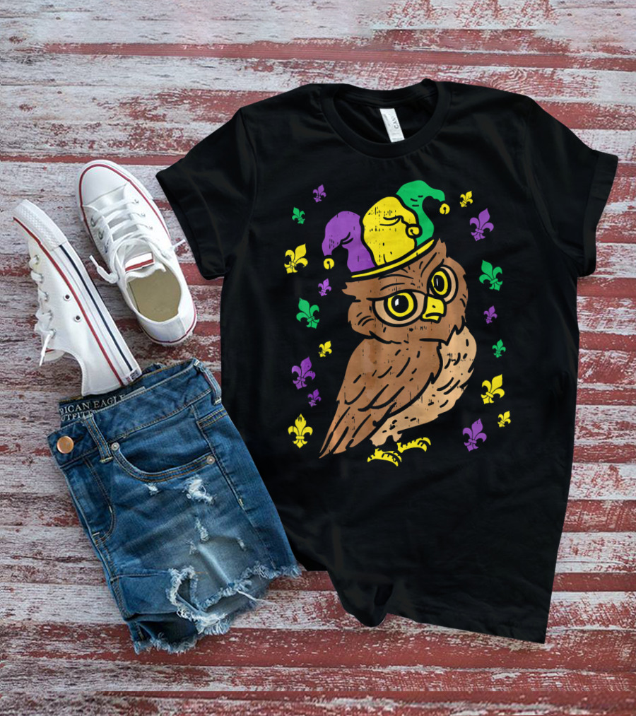 Jester Owl Mardi Gras Bird Animal Lover T-Shirt