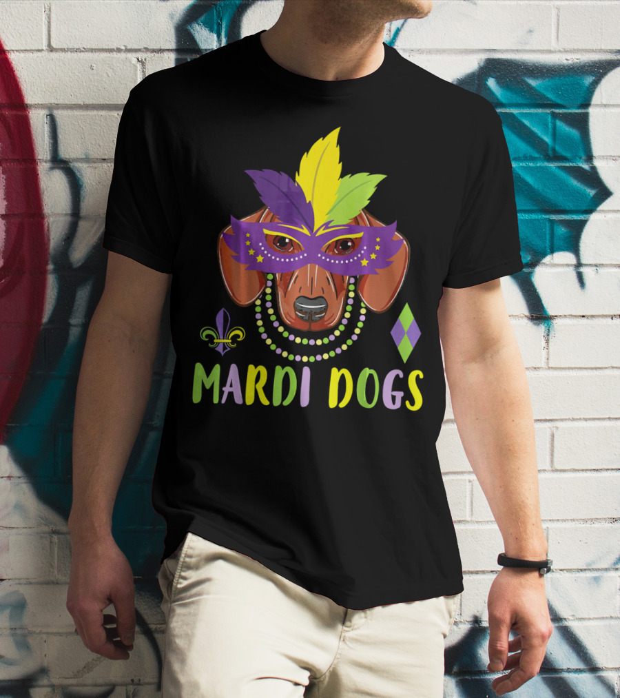 Mardi Dogs Dachshund Mask Beads Fleur-de-Lis Feathers T-Shirt