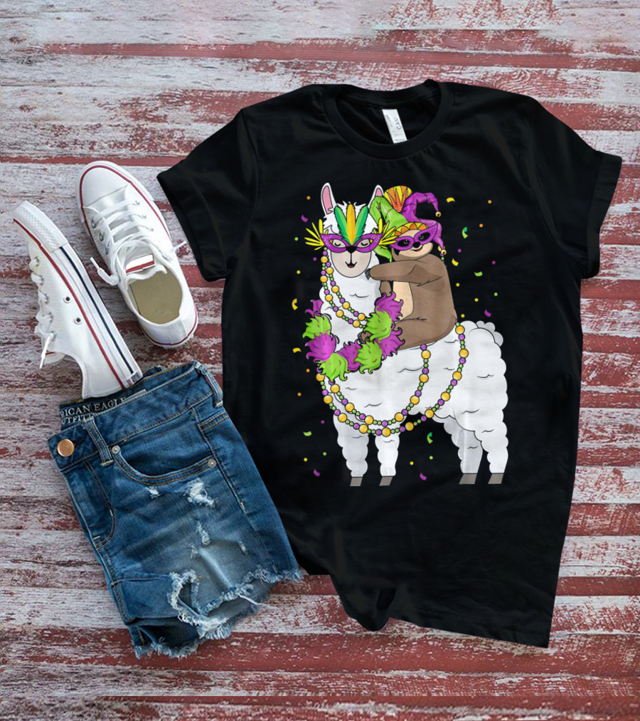 Llama Masked With Beads And Confetti Sloth Mardi Gras T-Shirt