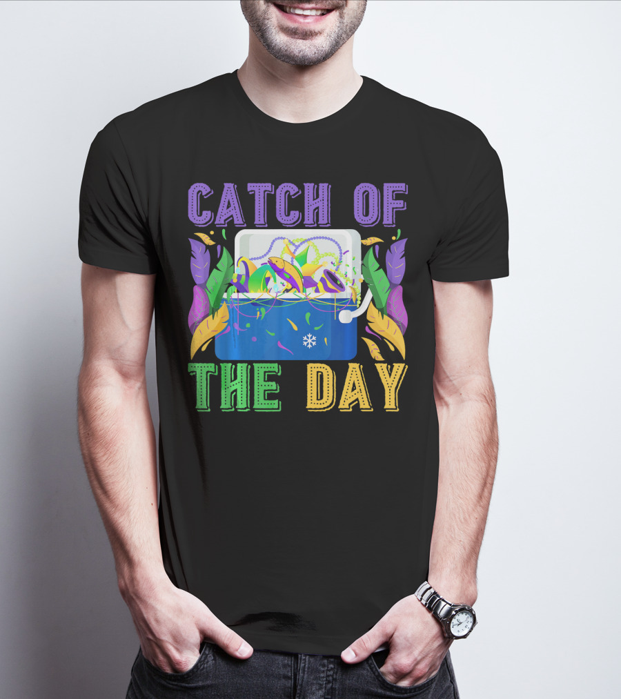 Catch Of The Day Funny Mardi Gras Beads Masks Crawfish T-Shirt