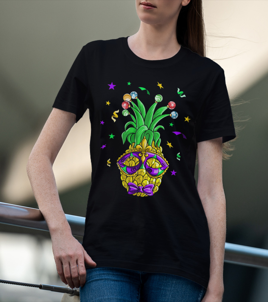 Pineapple Mardi Gras Mask With Stars And Party Confetti T-Shirt