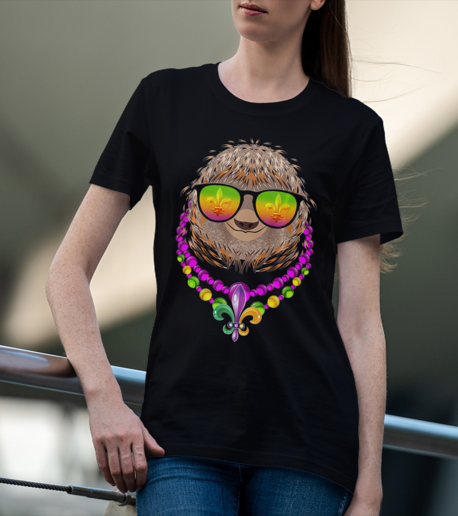 Sloth Wearing Sunglasses With Fleur De Lis And Mardi Gras Beads T-Shirt