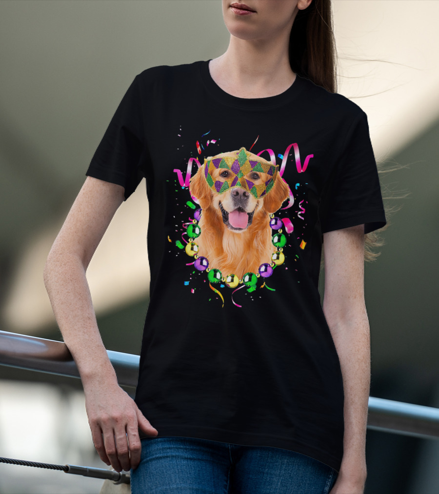Golden Retriever Mardi Gras Mask And Beads T-Shirt