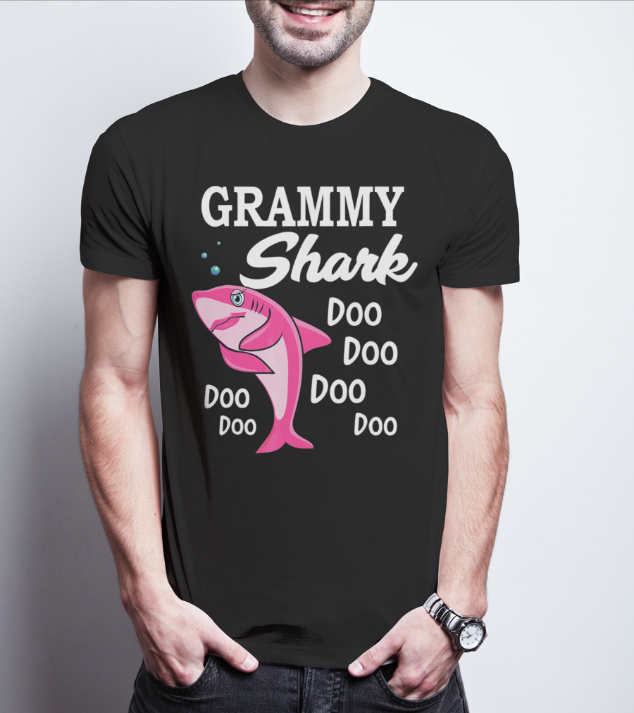 Grammy Shark Doo Doo Doo Grandma Hall T-Shirt