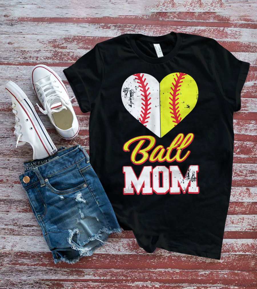 Funny Softball Mom Ball Mom Heart T-Shirt