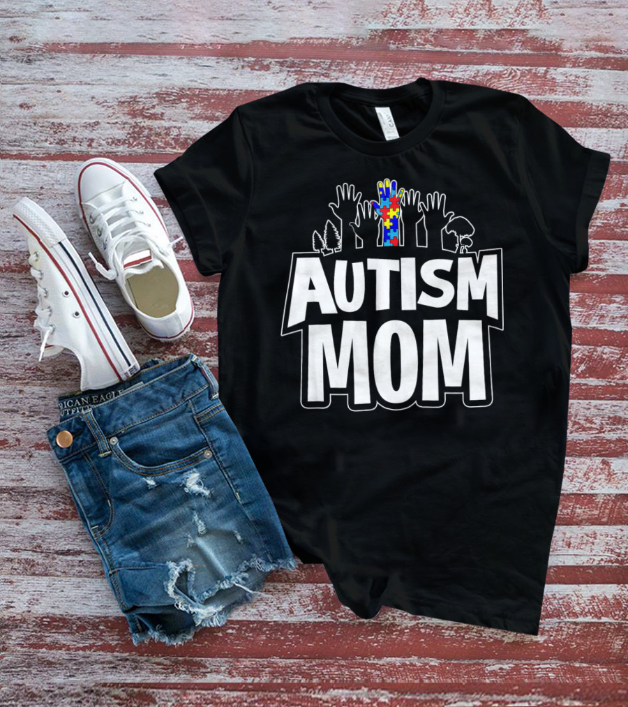 Autism Mom Awareness Puzzle Hands Forest T-Shirt