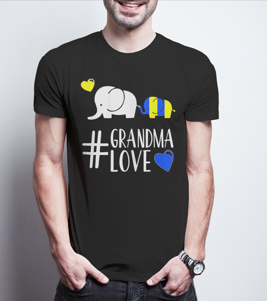 Grandma Love Autism Awareness Cute Elephants Hearts T-Shirt