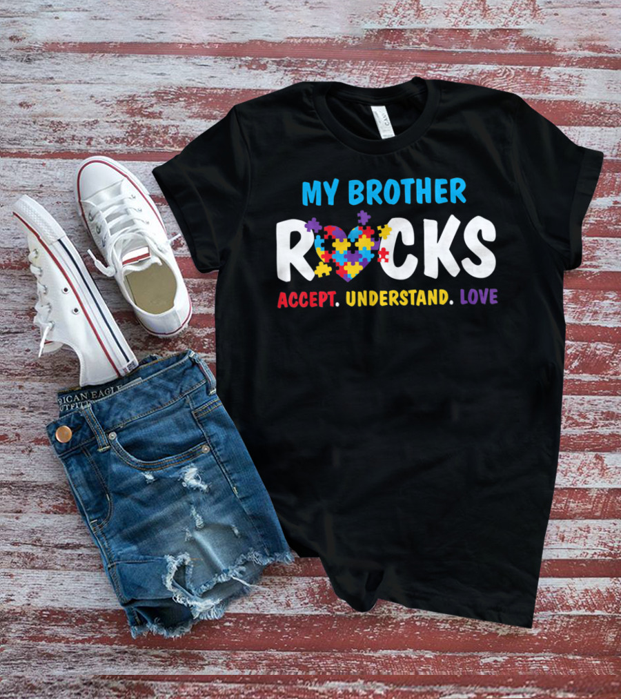 My Brother Rocks Accept Understand Love Puzzle Heart Autism Awareness T-Shirt