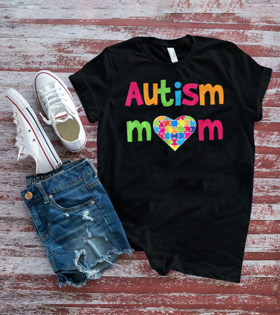 Autism Mom Heart Puzzle Autistic Awareness T-Shirt