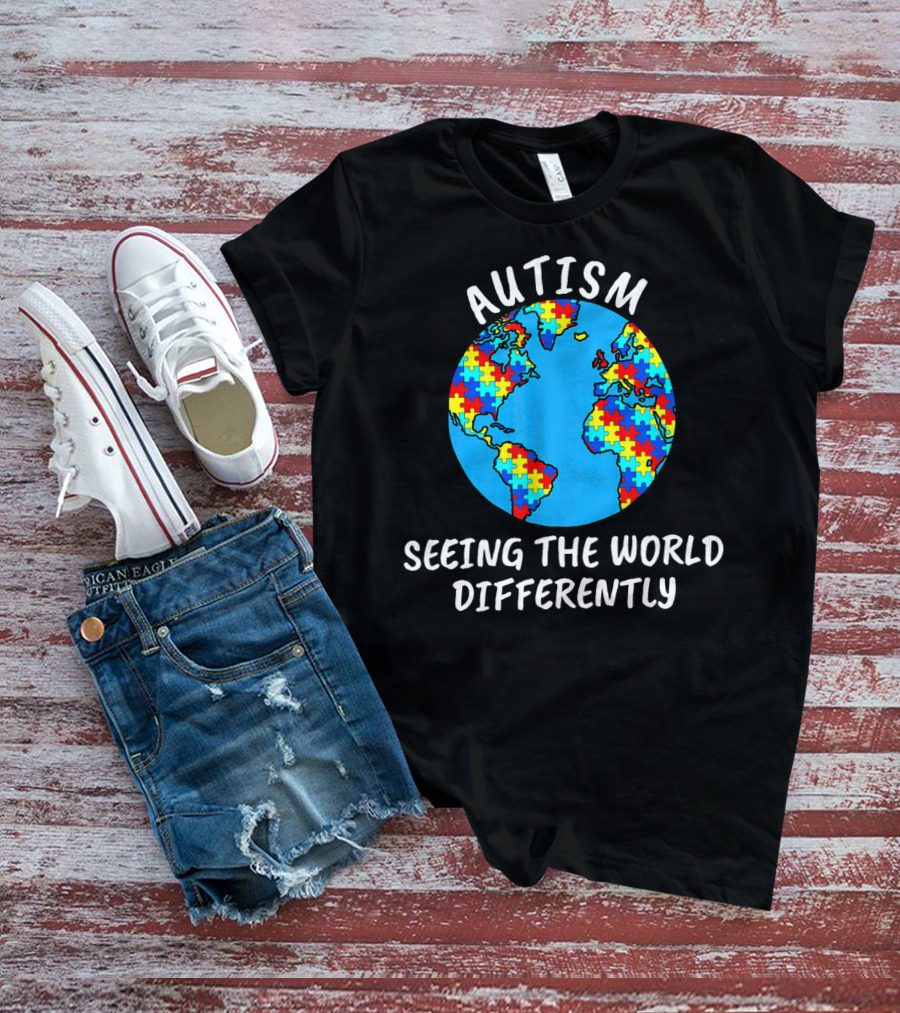 Autism Seeing The World Differently Puzzle Globe T-Shirt