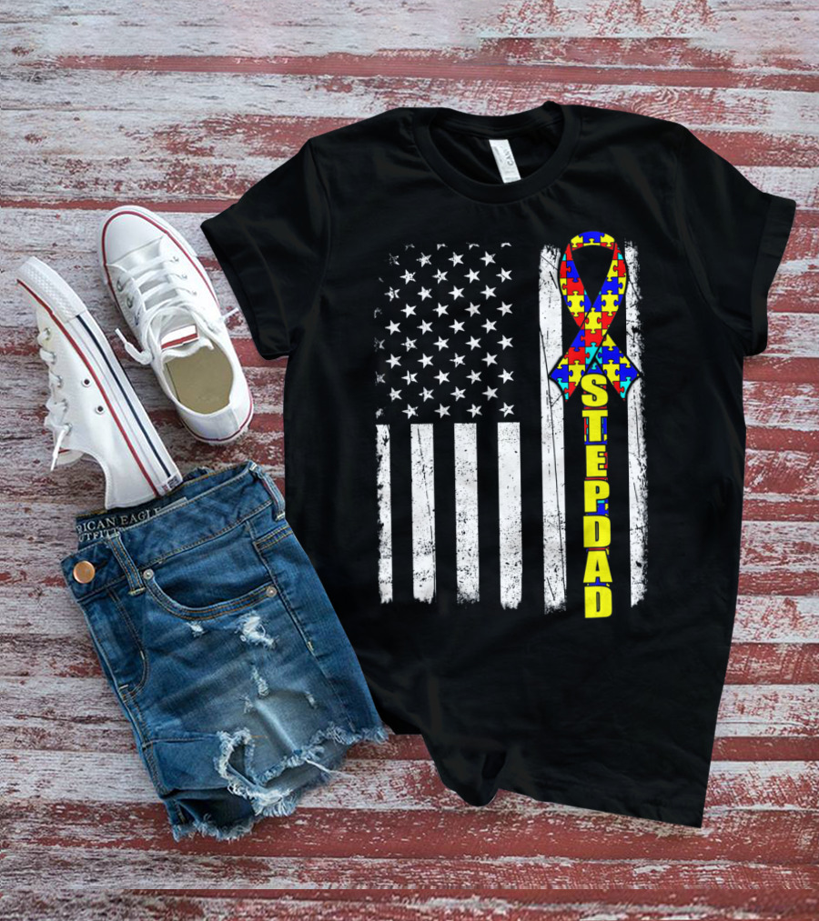 Stepdad Autism Awareness Puzzle Ribbon American Flag T-Shirt