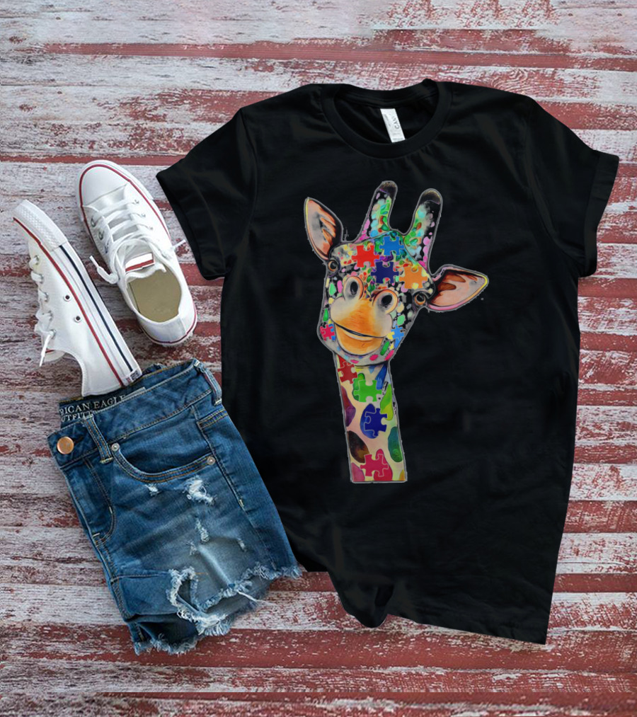 Cute Giraffe With Colorful Puzzle Pieces For Happy Autism Day Awareness T-Shirt