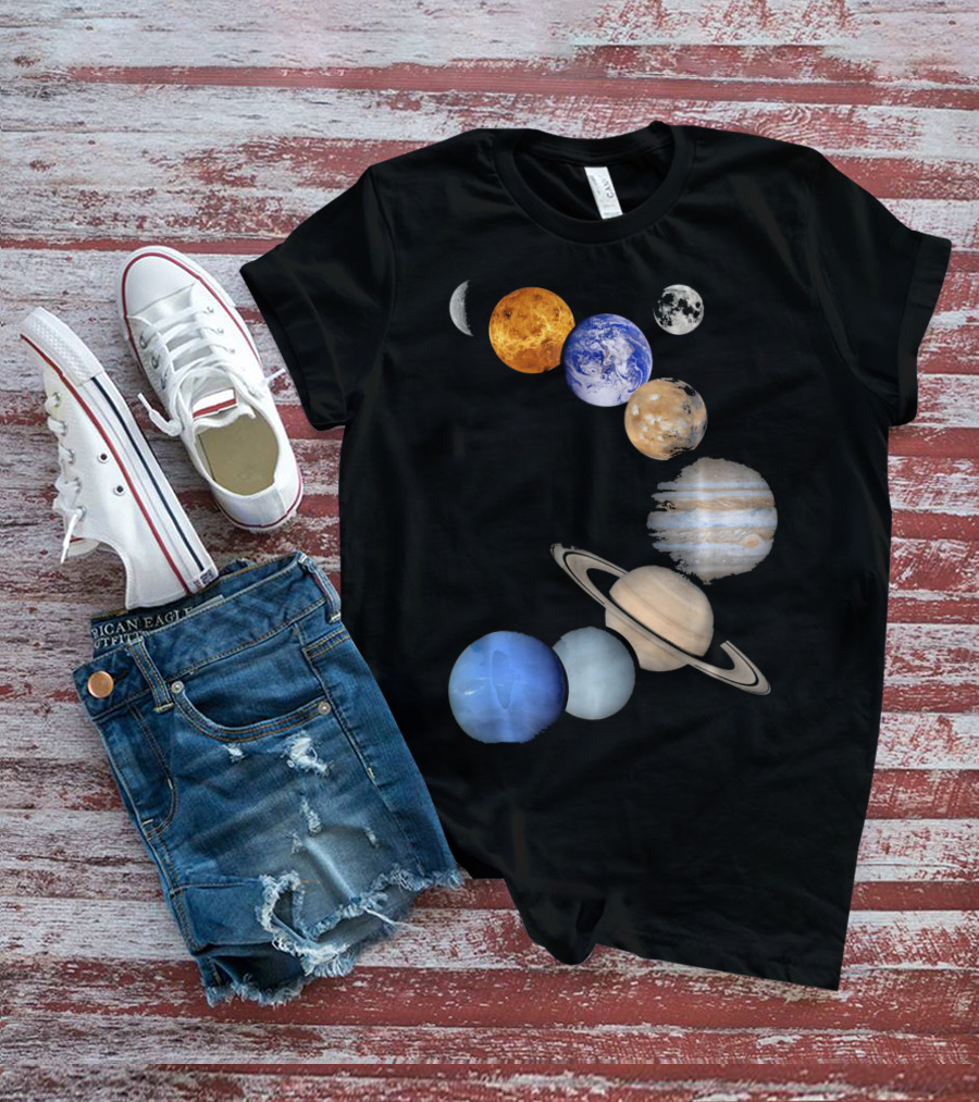 Planet Solar System Earth Moon Sun Mars Jupiter Saturn Neptune Uranus T-Shirt