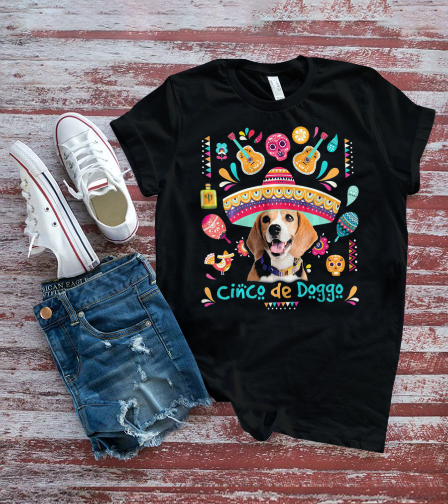 Cinco De Doggo Beagle Sombrero Sugar Skulls Guitars Fiesta Elements T-Shirt