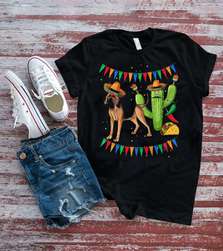 Sombrero Bloodhound Dog Cactus Taco Mexico Cinco De Mayo T-Shirt