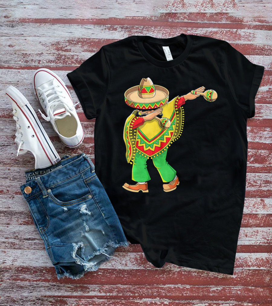 Dabbing Sombrero And Poncho With Maracas Fun T-Shirt