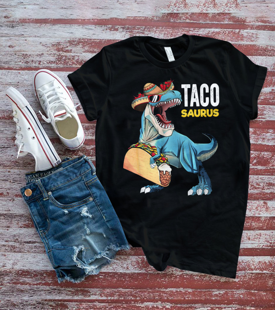 Taco Tuesday Cinco De Tacosaurus Dinosaur Sombrero T-Shirt