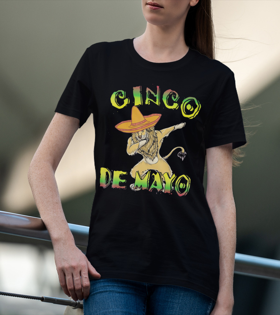 Cinco De Mayo King Of The Jungle Dabbing Lion With Sombrero T-Shirt