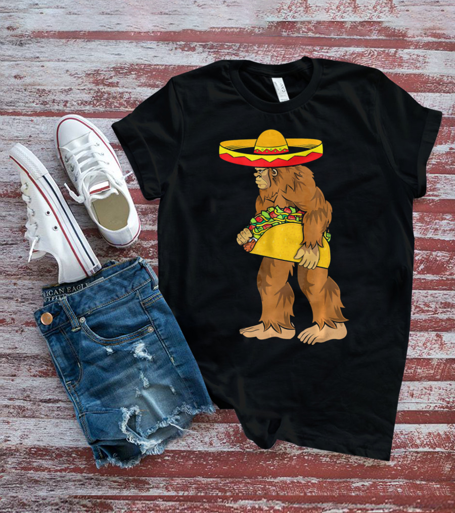 Bigfoot Carrying Taco Sombrero Cinco De Mayo T-Shirt