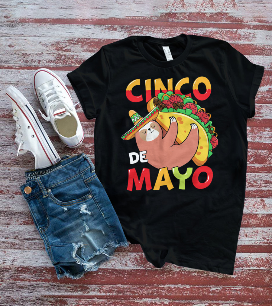 Cinco De Mayo Sloth With Sombrero And Taco T-Shirt