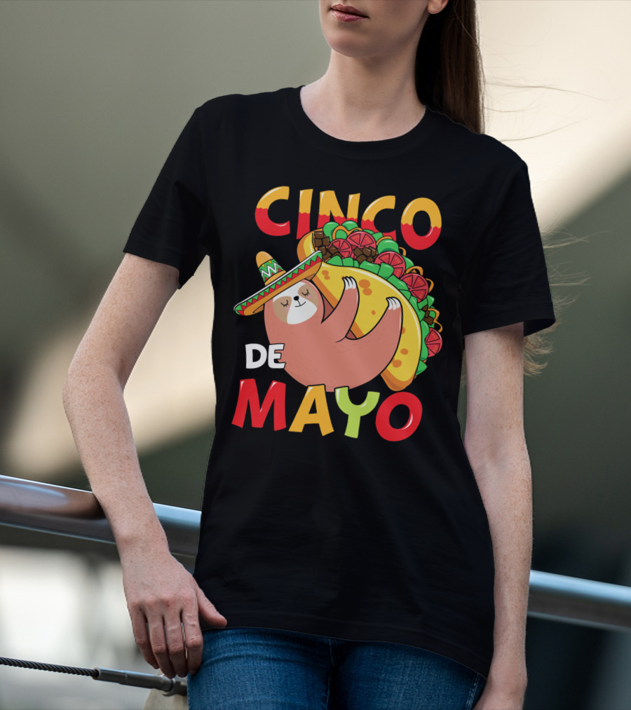 Cinco De Mayo Sloth With Sombrero And Taco T-Shirt