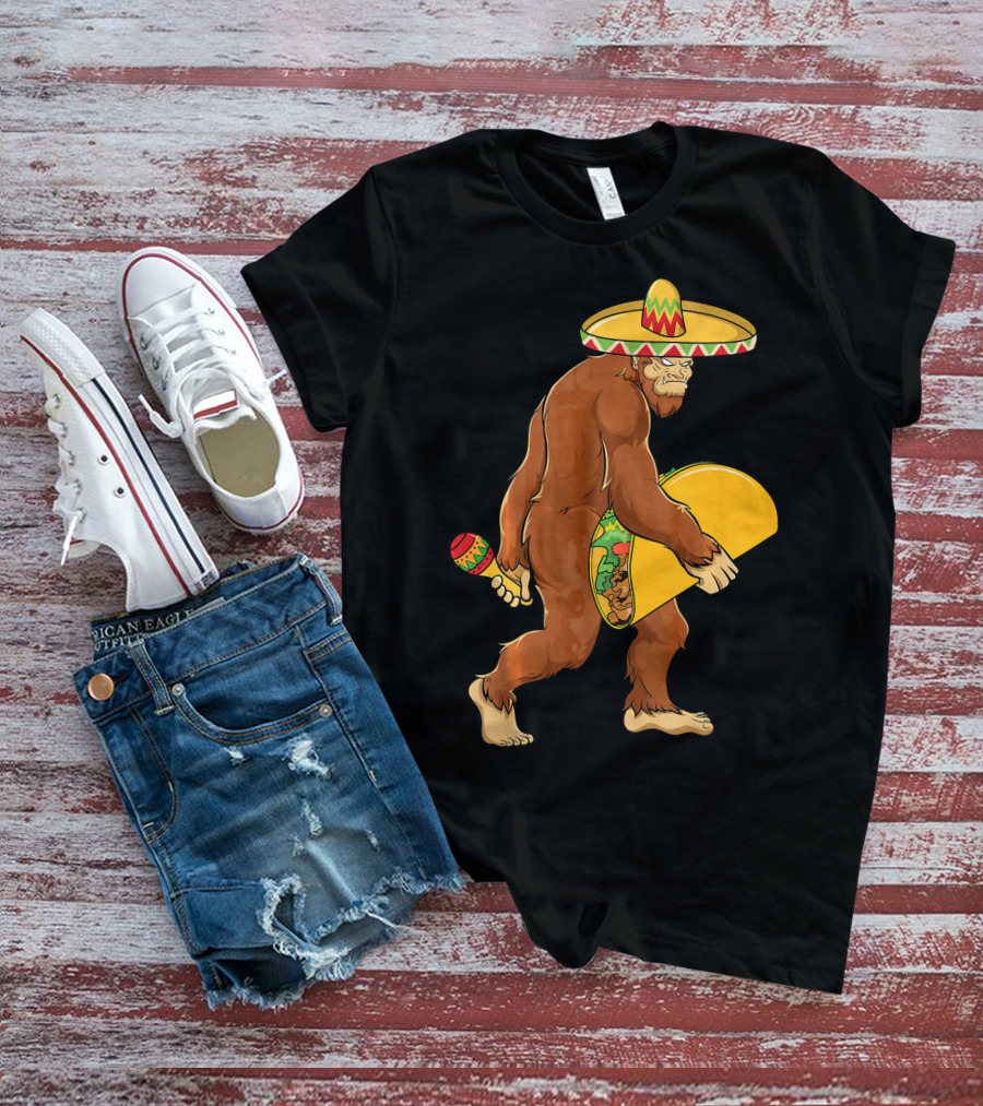 Bigfoot Taco Boys Cinco De Mayo Sombrero Maracas Fiesta T-Shirt