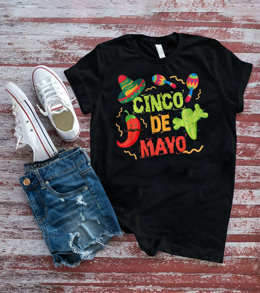 Cinco De Mayo Sombrero Maracas Cactus Pepper Fiesta T-Shirt