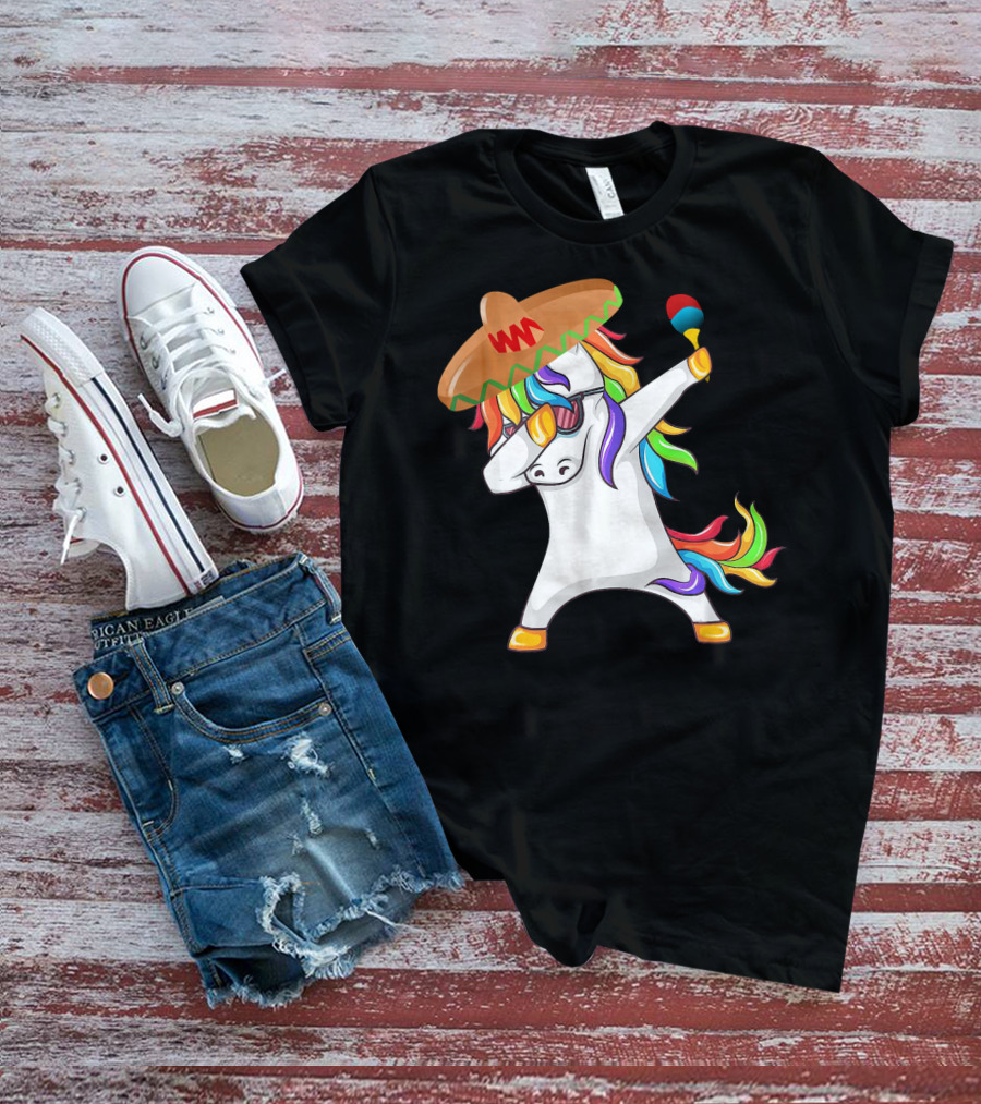 Sombrero Unicorn Dabbing With Maracas Cinco De Mayo T-Shirt