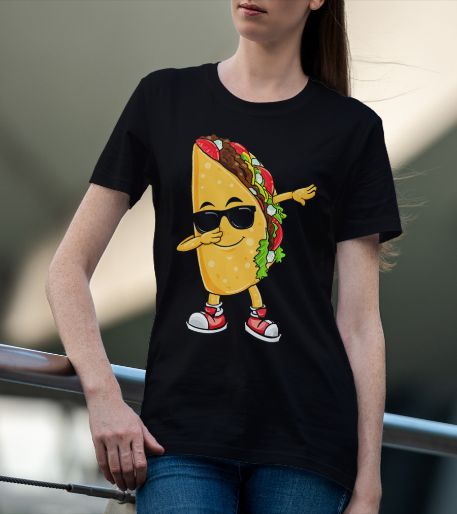 Dabbing Taco Cinco De Mayo Celebration Fun With Sunglasses T-Shirt