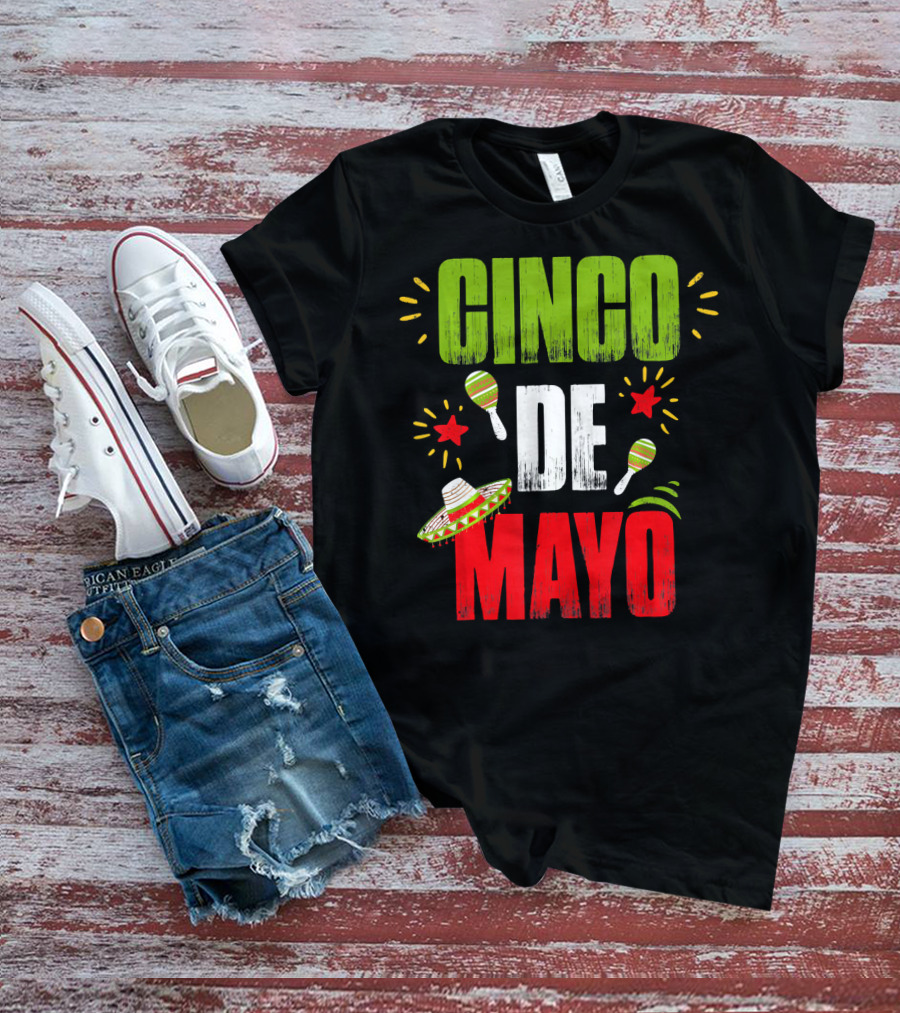 Cinco De Mayo Sombrero Maracas T-Shirt