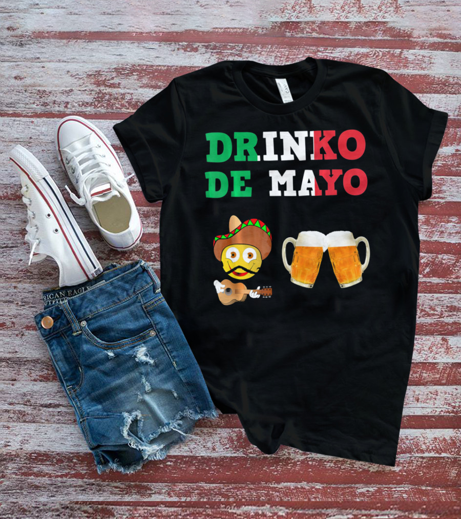 Drinko De Mayo Sombrero Guitar Emoji Beer Mugs T-Shirt
