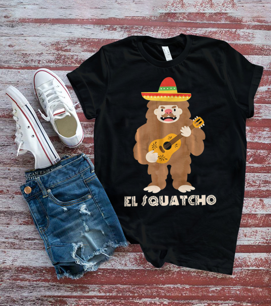 El Squatcho Sasquatch Funny Mexican Cinco Mariachi Sombrero Guitar T-Shirt