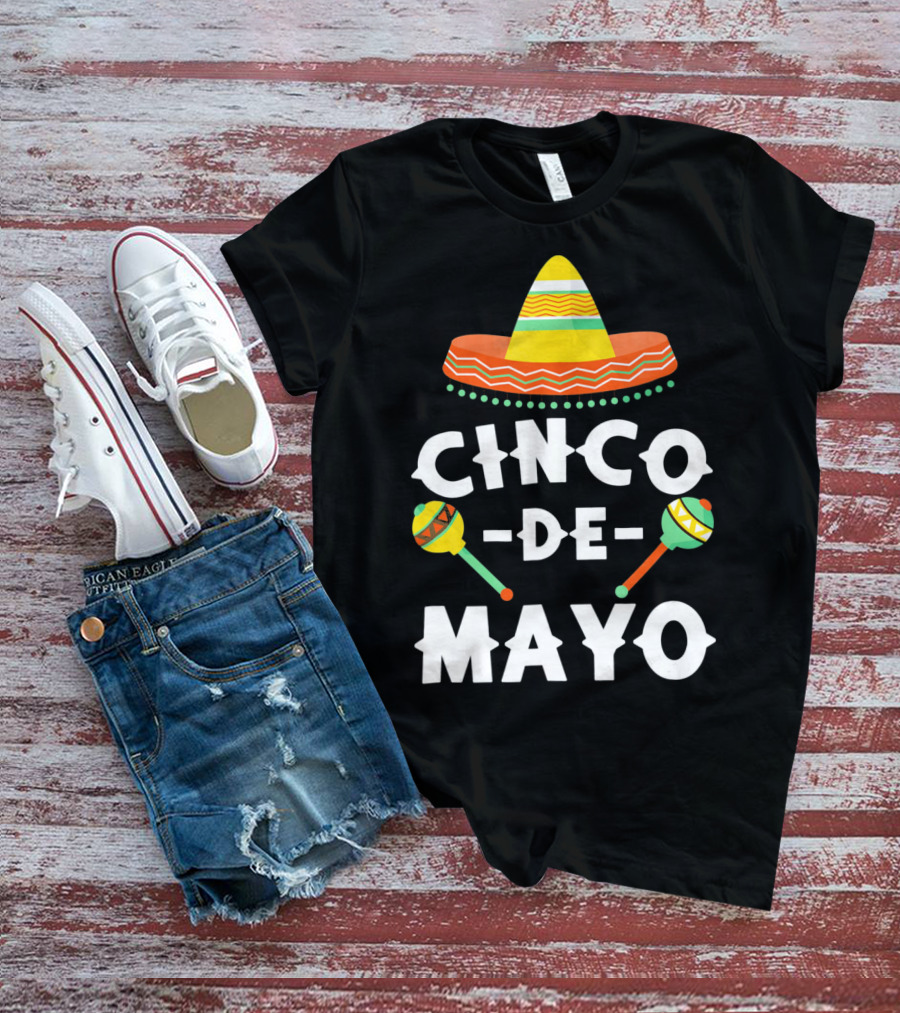 Cinco De Mayo Sombrero And Maracas T-Shirt