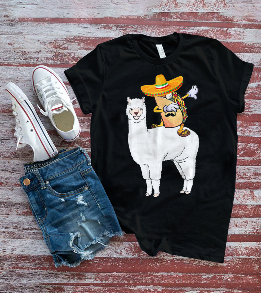 Dabbing Taco With Sombrero On Llama T-Shirt