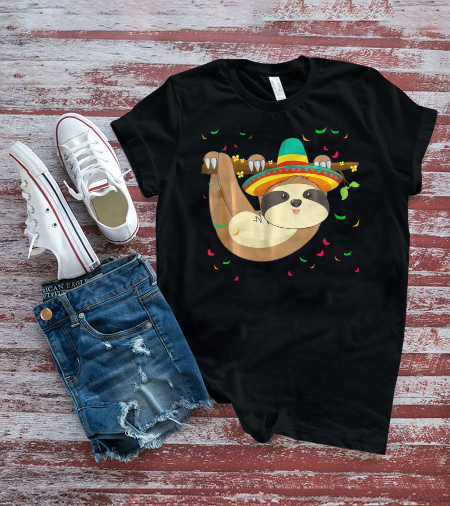 Cute Lazy Sloth With Sombrero For Cinco De Mayo 5th Of May T-Shirt