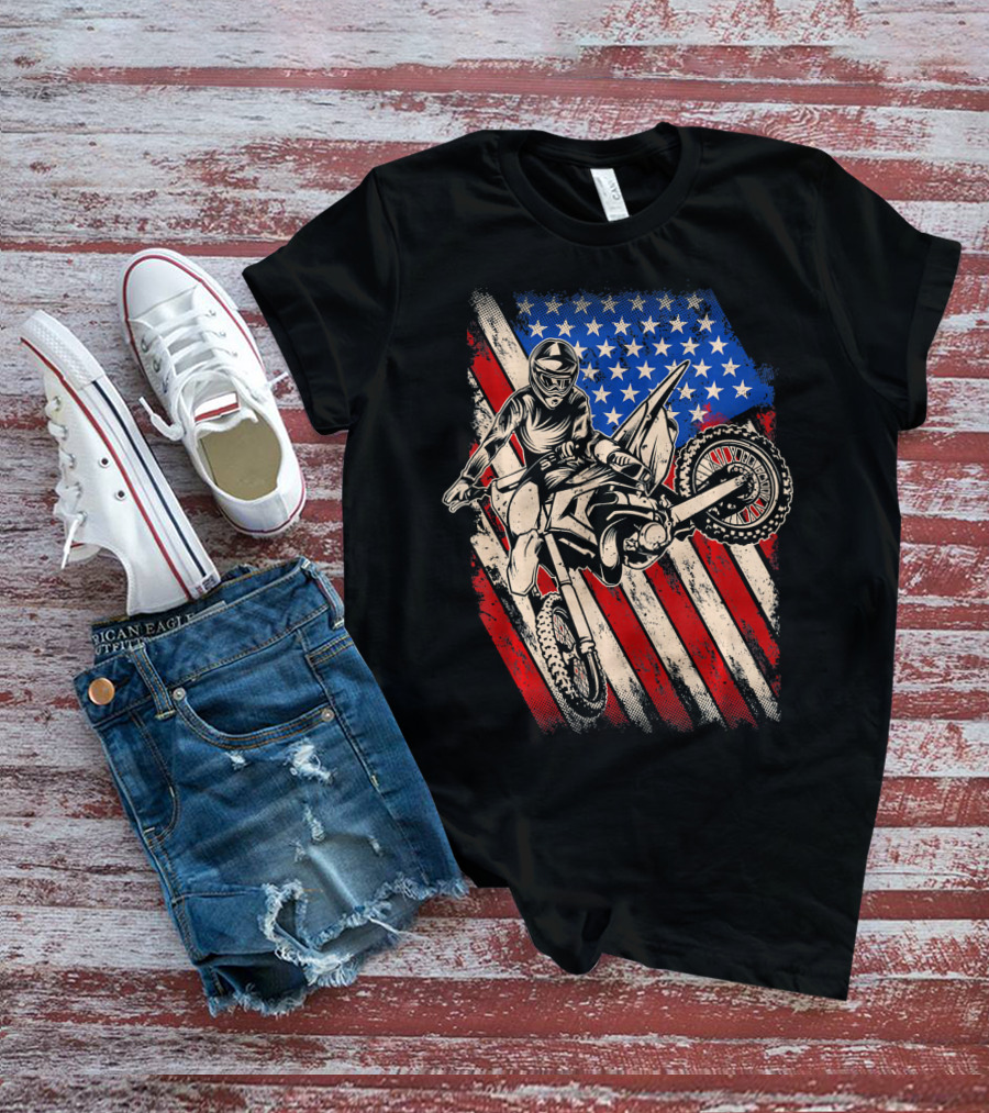 Vintage Dirt Bike Motocross With American Flag Background T-Shirt