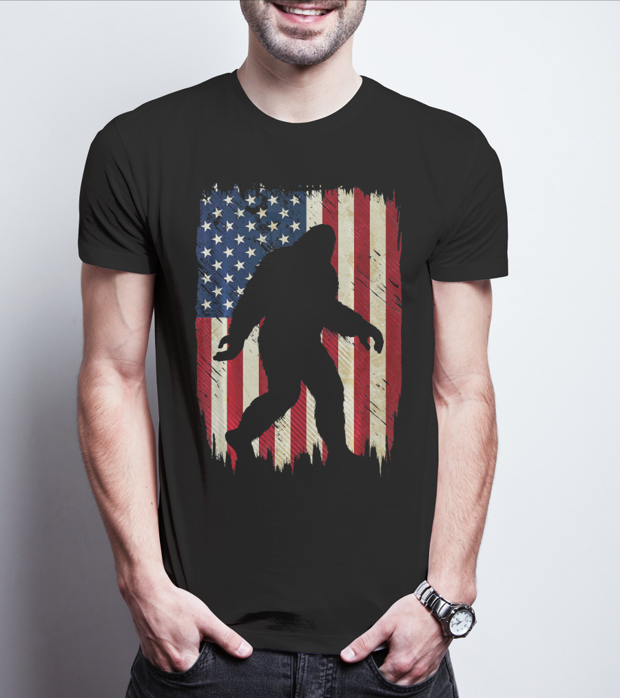 Bigfoot Sasquatch Silhouette Over American Flag USA T-Shirt