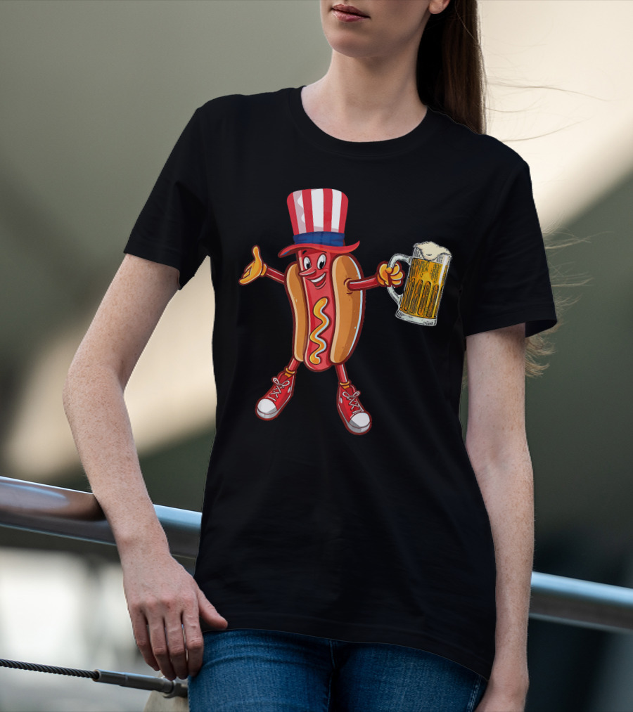 Funny Hot Dog Wearing US Flag Hat Holding Beer Mug T-Shirt