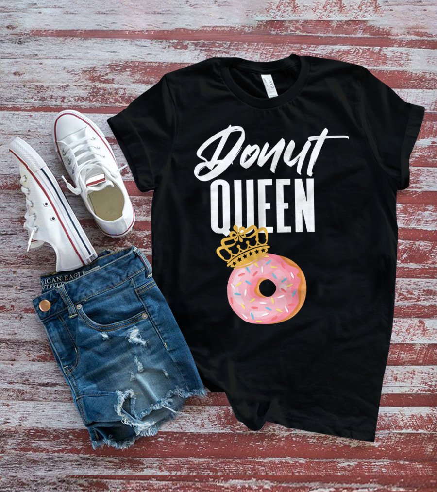 Donut Queen Sprinkled Women And Girls Pink Donut With Crown T-Shirt