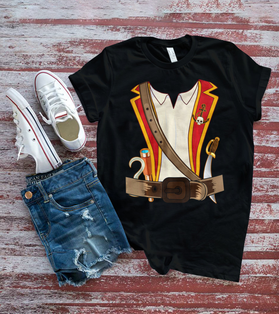 Funny Pirate Halloween Costume With Sword And Telescope T-Shirt